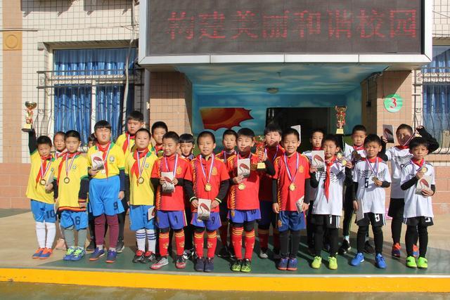 邮报：斯坦福桥容量太小，清湖资本可能拆除重建或者直接搬迁主场
